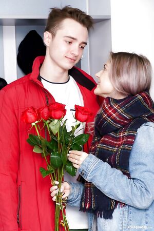 Easy blonde Eva Elfie will suck and fuck her boyfriend for roses