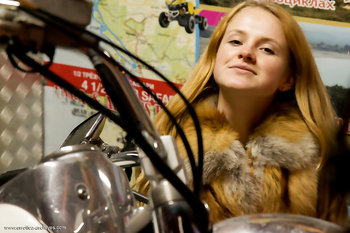 Cute Teen solo girl Alice May spreads her meaty pussy lips