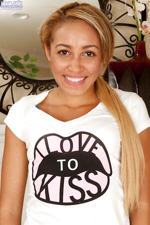Tinslee Reagan exposes her hairy pussy and shaved asshole to everyone