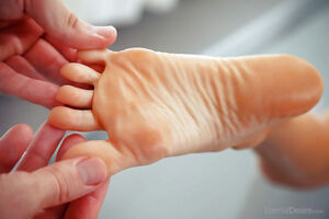 Skinny temptress Nancy A seduced by a masseuse on a massage table